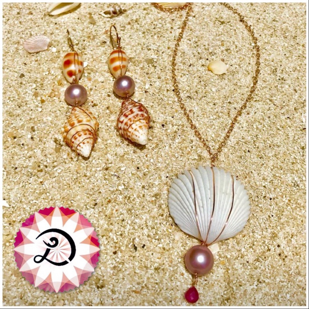 Lady Daisy lilac pearl & shell necklace-ruby drop